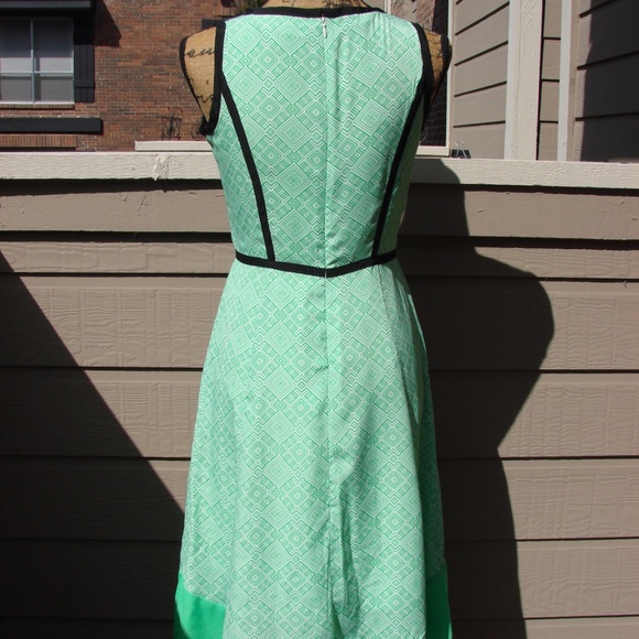 1480 New York & Co green Geometric print Dress XS - Picture 7 of 8